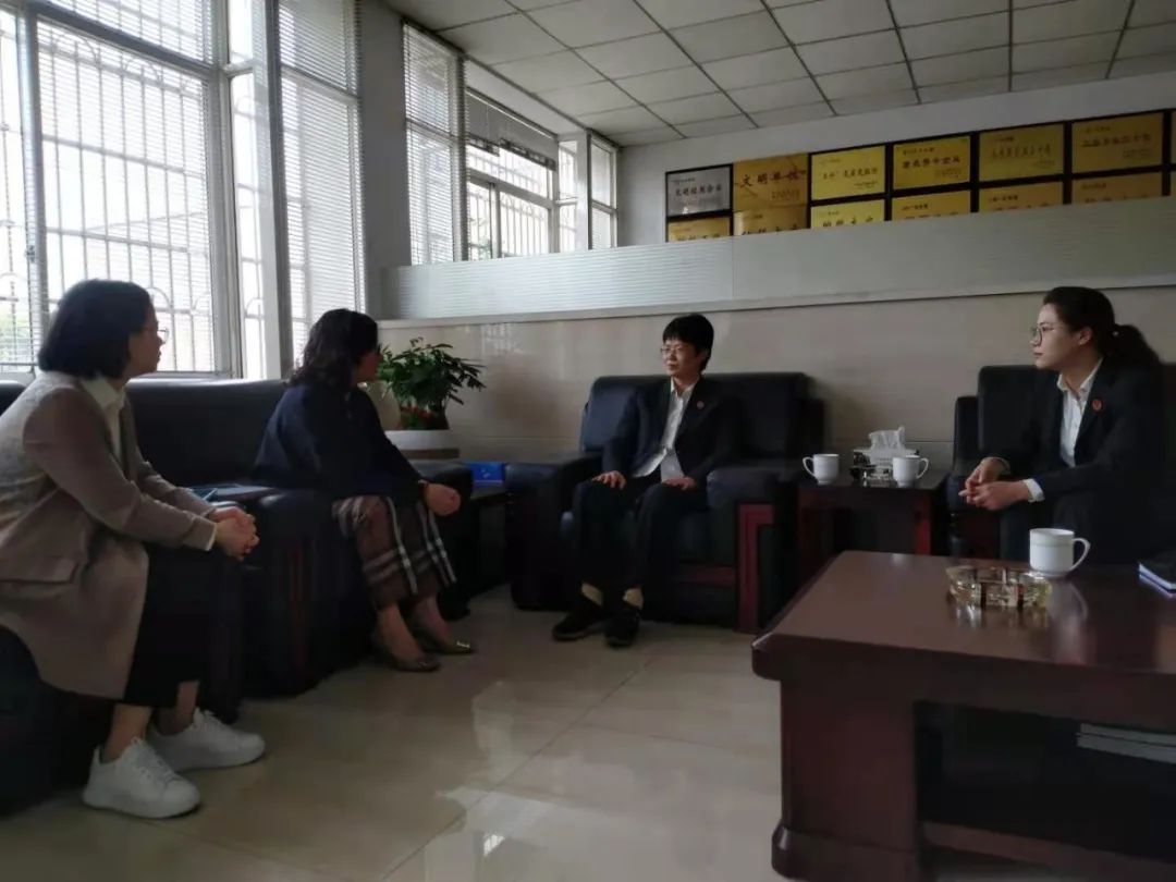 Thẩm phán toàn thời gian Zheng Yuqing và chủ tịch Du Hangli của Tòa án nhân dân Shengzhou đã đến công ty chúng tôi để hướng dẫn công việc của chúng tôi